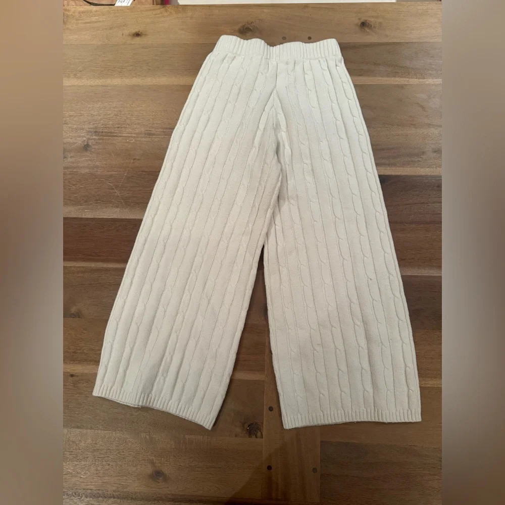 GAP cream cable